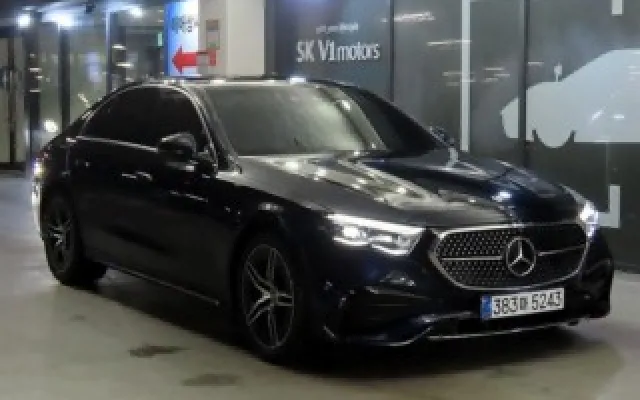 중고자동차경매 E-클래스 W214 E300 4MATIC 매물 사진 10 - 2025/09 7,579km