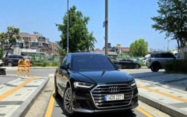 중고자동차경매 A8 (D5) 55 TFSI 콰트로 LWB 매물 사진 17 - 2022/09 76,481km